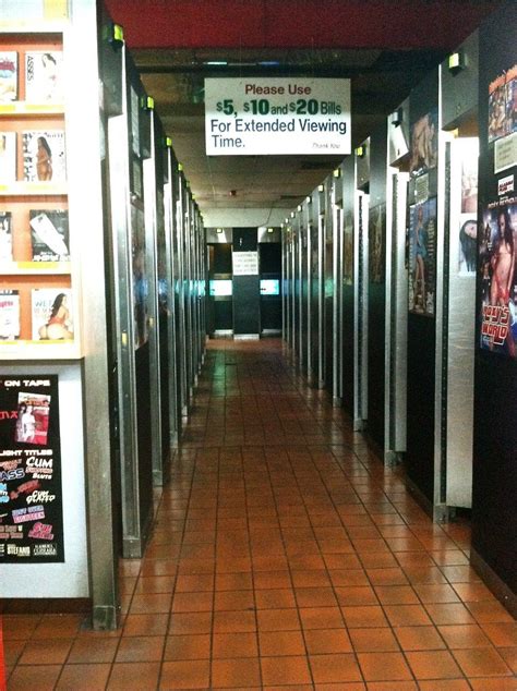 gloryholes in nyc|NYC Glory Holes Locations .